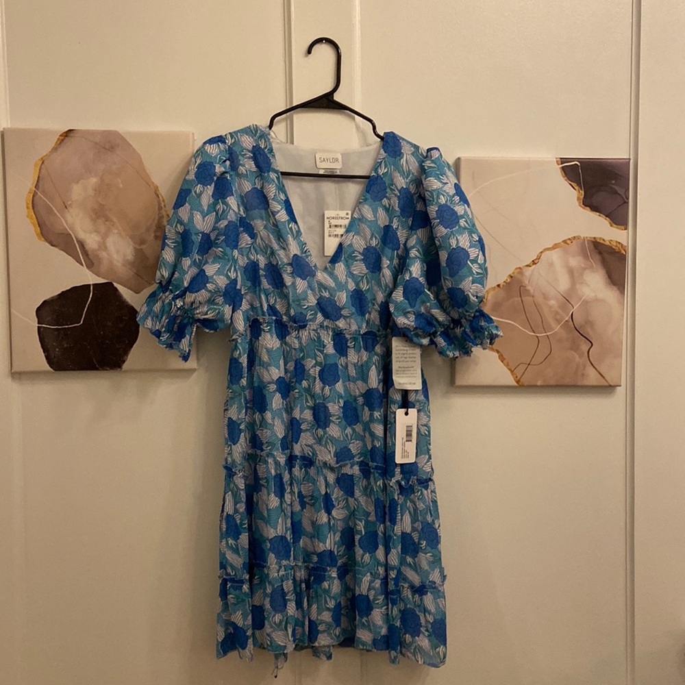 NWT Nordstrom Saylor dress. Size medium. Never worn!